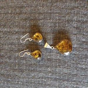 Amber Pendant & Earring Set